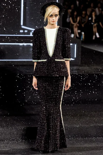 Look 63